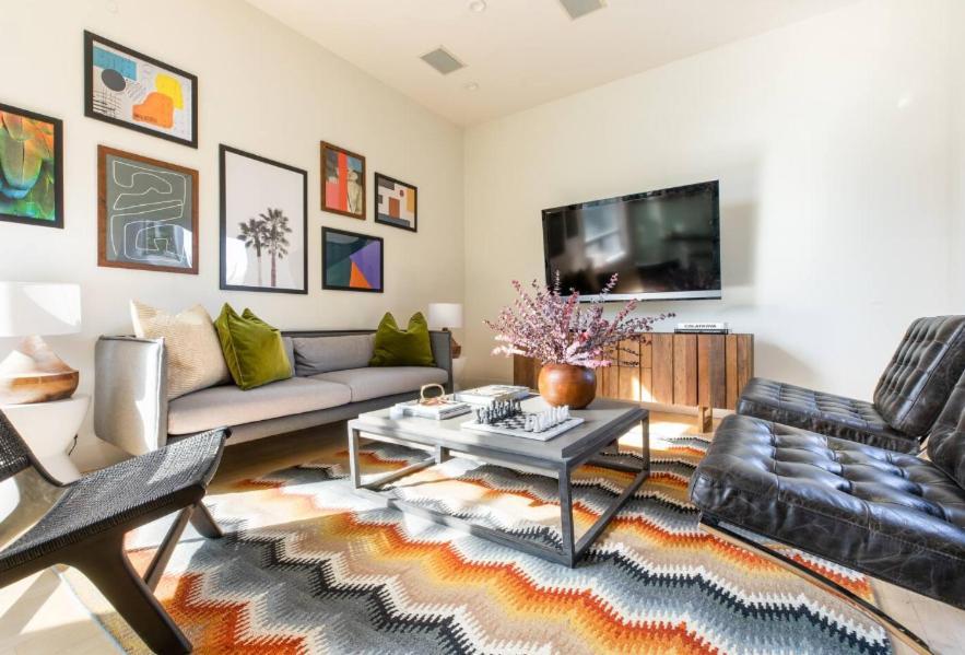 Tucasa Luxury 4 Story In Downtown Little Italy Pousada San Diego